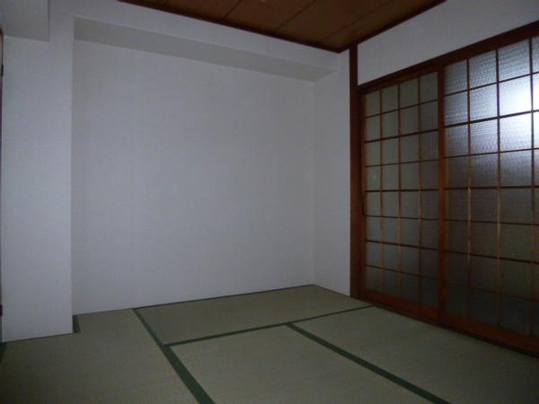 ホワイトシティ平野
