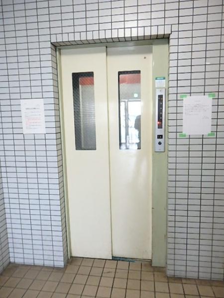 リード2岡田マンション