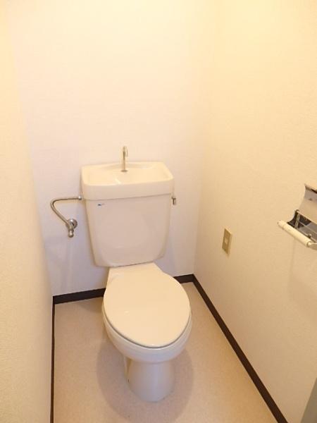 リード2岡田マンション