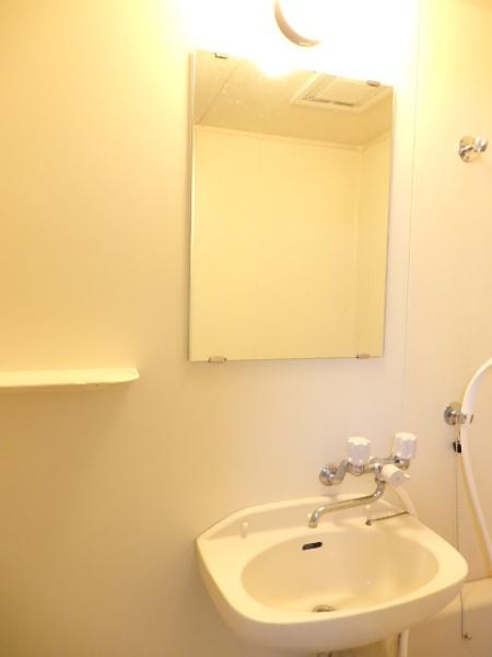 リード2岡田マンション