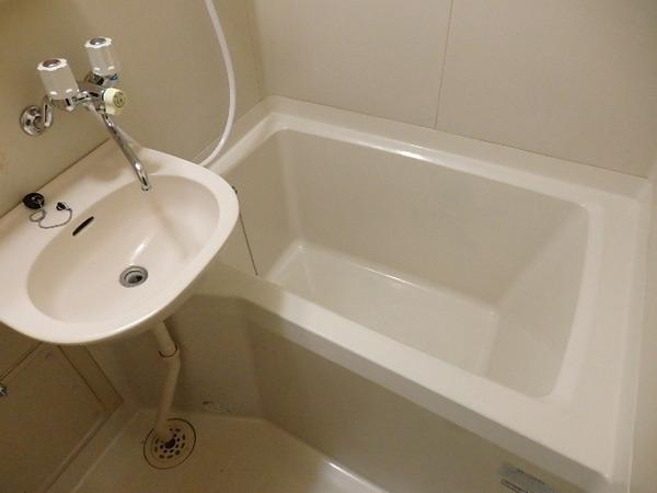 アリーナツムラ