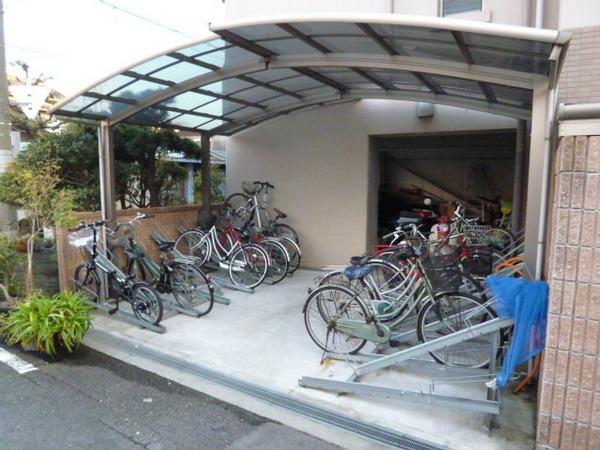 アヴェニールイノウエ