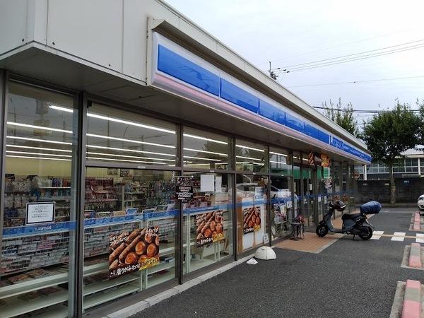 プリンスハイツgen(ローソン長吉川辺一丁目店)