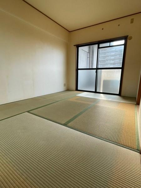 ラフォーレ平野