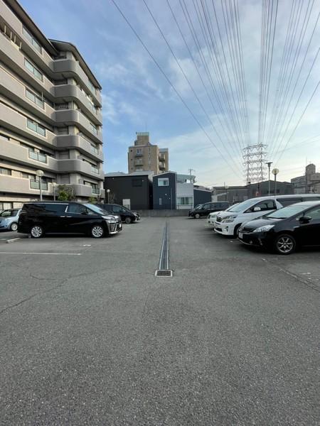 ラフォーレ平野