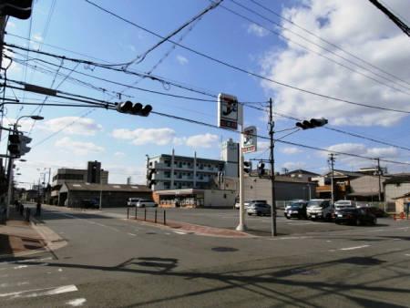 正覚マンション(セブンイレブン大阪加美北6丁目店)