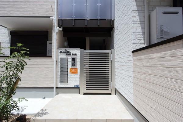 大阪市平野区喜連東２丁目のアパート