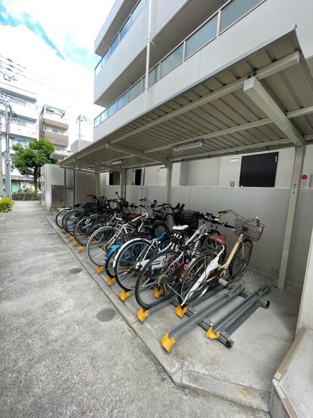 Ｌａ　ｖｉａ背戸口