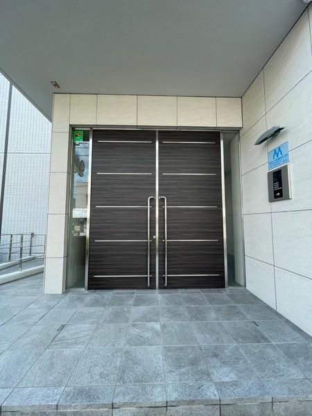 Ｌａ　ｖｉａ背戸口