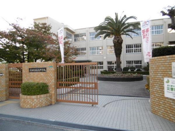 メゾンかせの(大阪市立長吉中学校)