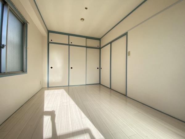 エルエムヒルズ朋栄