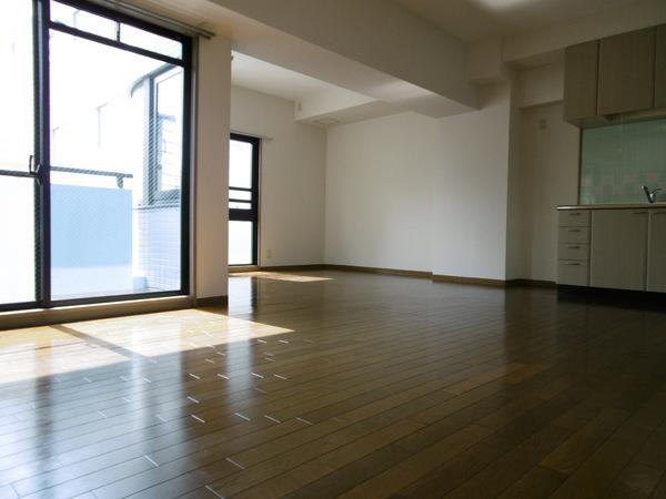 インペリアルカーサ