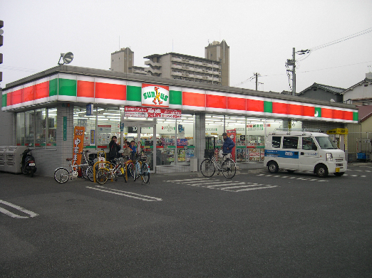 メゾン神武(サンクス加美東店)