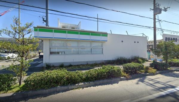 松原市新堂3丁目のアパート(ファミリーマート新堂4丁目店)