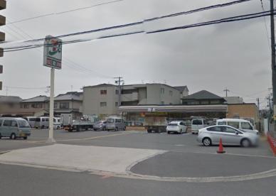 クリエオーレ長吉川辺(セブンイレブン大阪長吉川辺2丁目店)