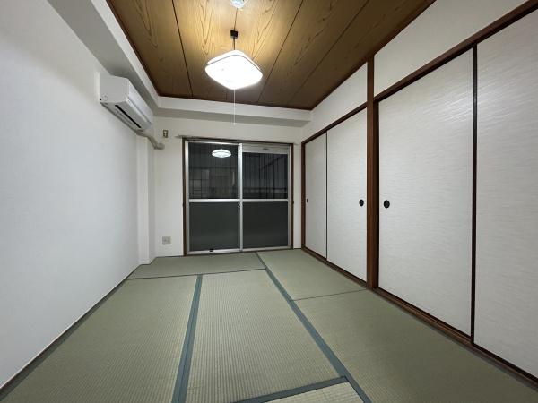 ロイヤル平野