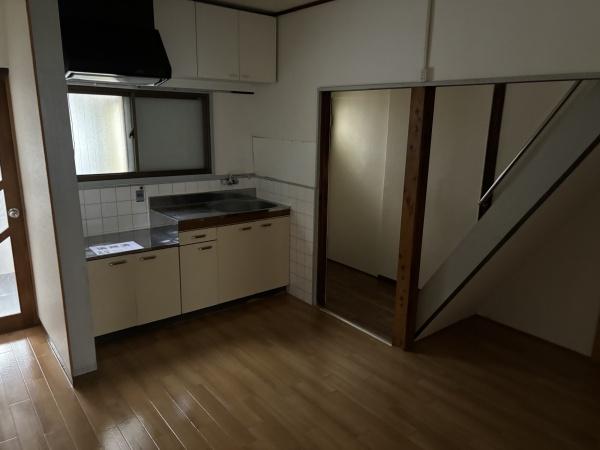 瓜破３丁目貸家北から３号