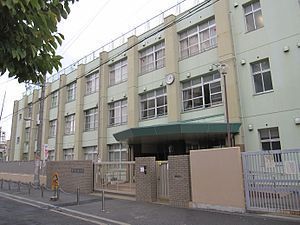 大阪市住之江区北島1丁目のマンション(大阪市立安立小学校)