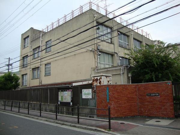 大阪市平野区瓜破2丁目の貸家(大阪市立瓜破中学校)