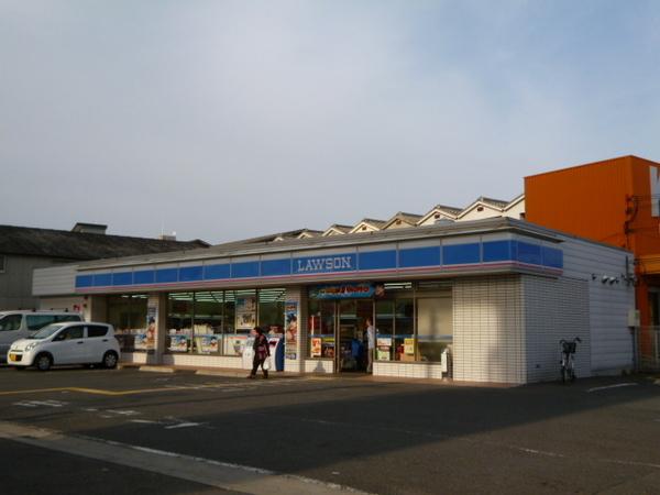 メゾンリリアール2番館(ローソン)