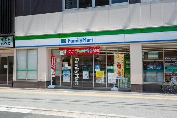 大阪市東成区東小橋２丁目のマンション(ファミリーマート鶴橋駅北店)