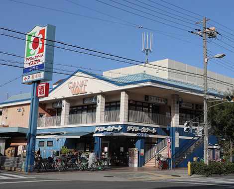 大阪市東住吉区東田辺2丁目のマンション(デイリーカナートイズミヤ南田辺店)