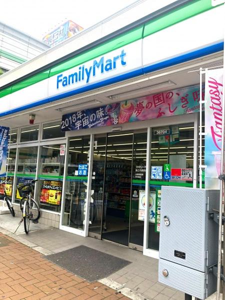 大阪市中央区瓦屋町２丁目のマンション(ファミリーマート島之内周防町店)