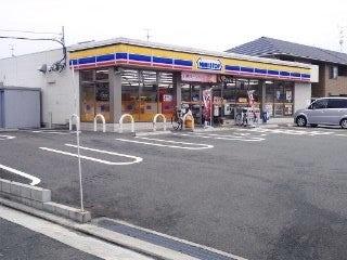 八尾市太田8丁目の貸家(ミニストップ八尾太田店)