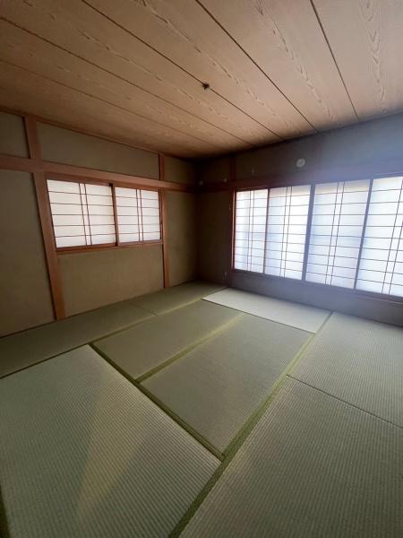 八尾市太田８丁目の貸家