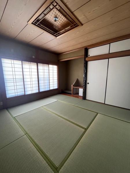 八尾市太田８丁目の貸家