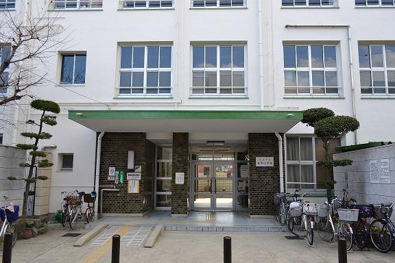 駒川1丁目貸家(大阪市立桑津小学校)