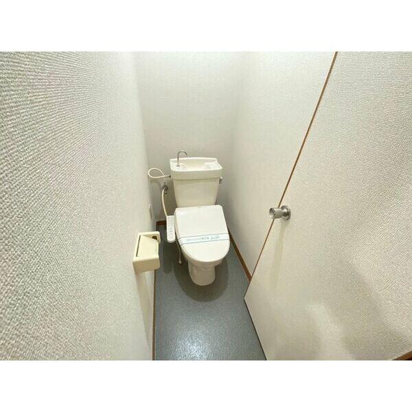 エスターテハクヤ
