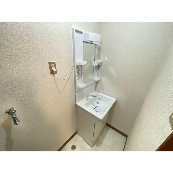 エスターテハクヤ
