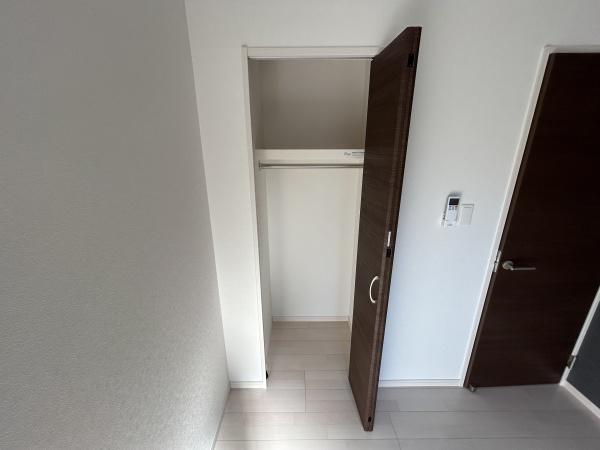 大阪市平野区加美北4丁目のアパート(収納)