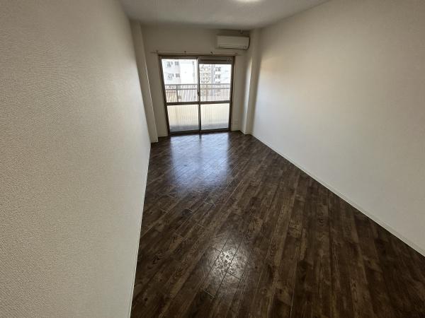 大阪市西成区玉出東２丁目のマンション