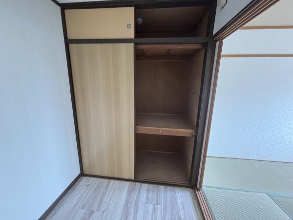 ロイヤルハイツ