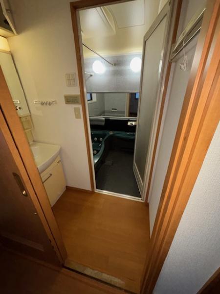 八尾市南亀井町１丁目の貸家