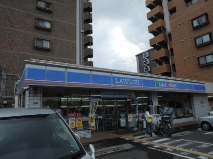 シャトレ長吉(ローソン長原駅西店)