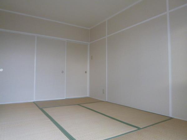グランドハイツ平野