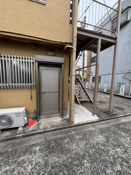 大阪市平野区瓜破４丁目の店舗（建物一部）