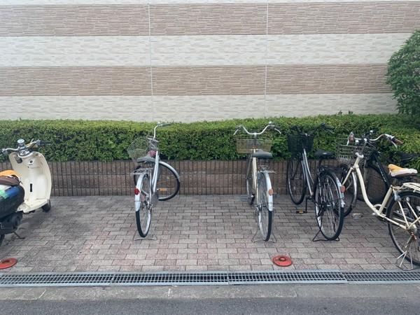 モンプレイン