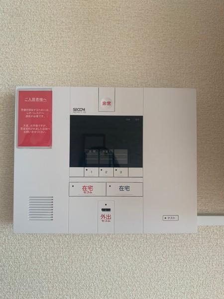 モンプレイン