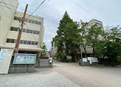 伊丹市下河原１丁目の貸家(伊丹市立東中学校)