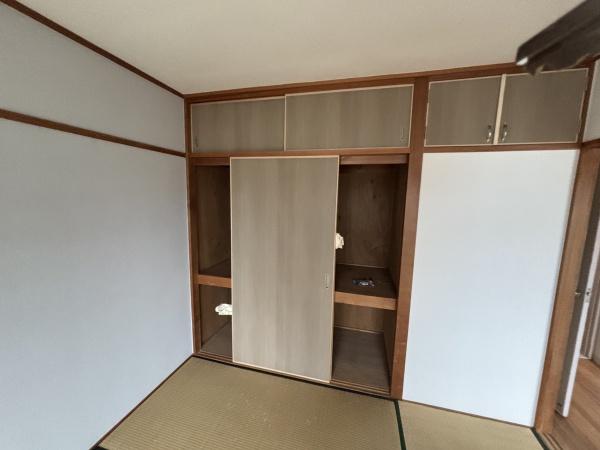 東大阪市近江堂２丁目のマンション