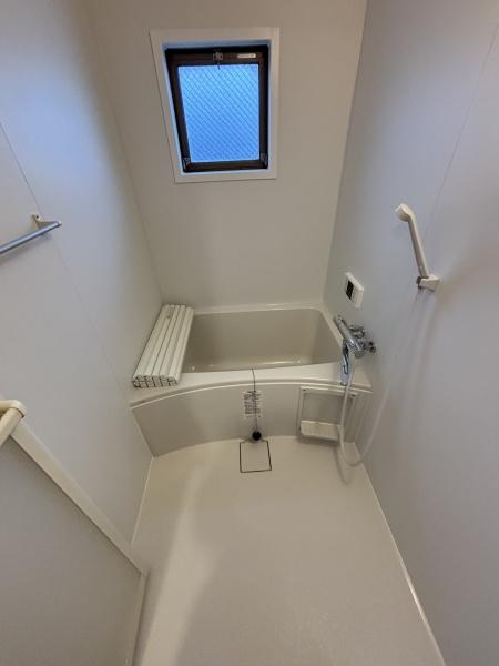 東大阪市近江堂２丁目のマンション