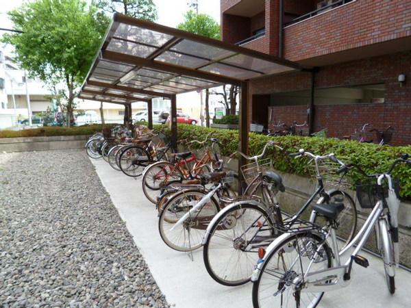 清川六番館
