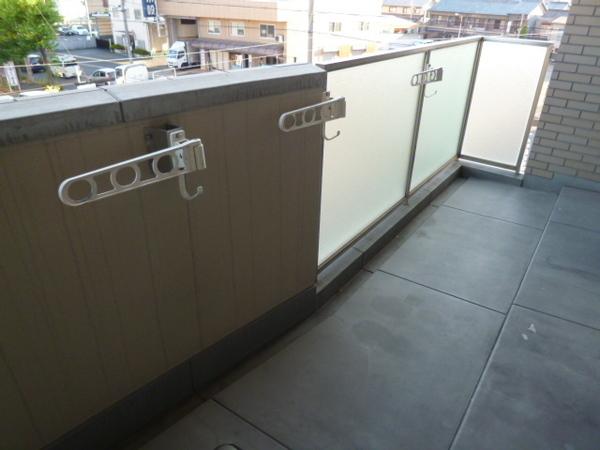 サンプラザ湯里南