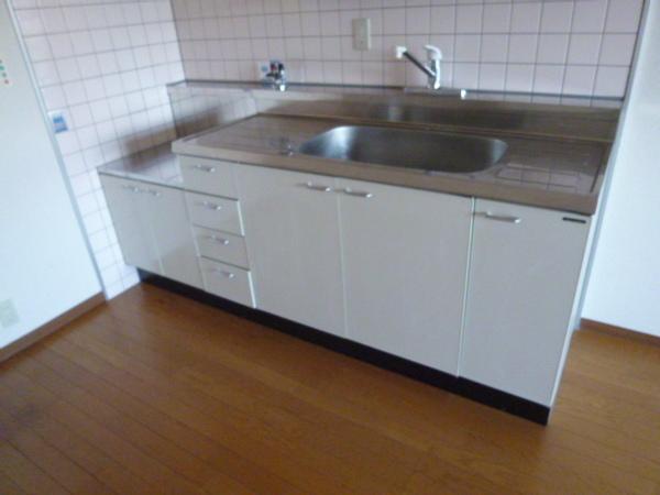 サンプラザ湯里南