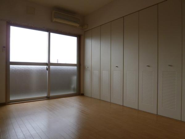 コンフォール平野