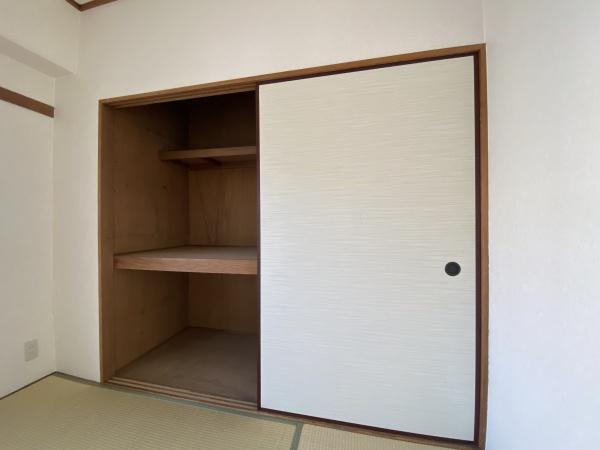 八尾市佐堂町２丁目のマンション